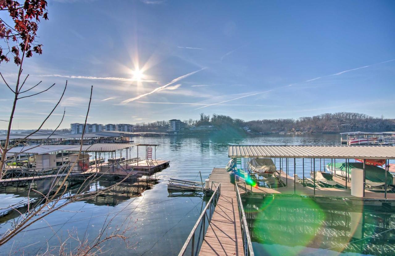 Waterfront Townhome With Private Dock And Lake Views Лейк-Озарк Екстер'єр фото
